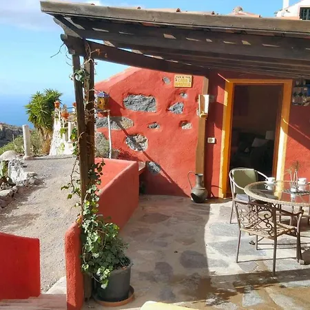 Casa Amarilla