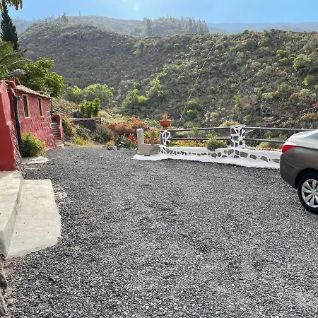 Casa Amarilla *